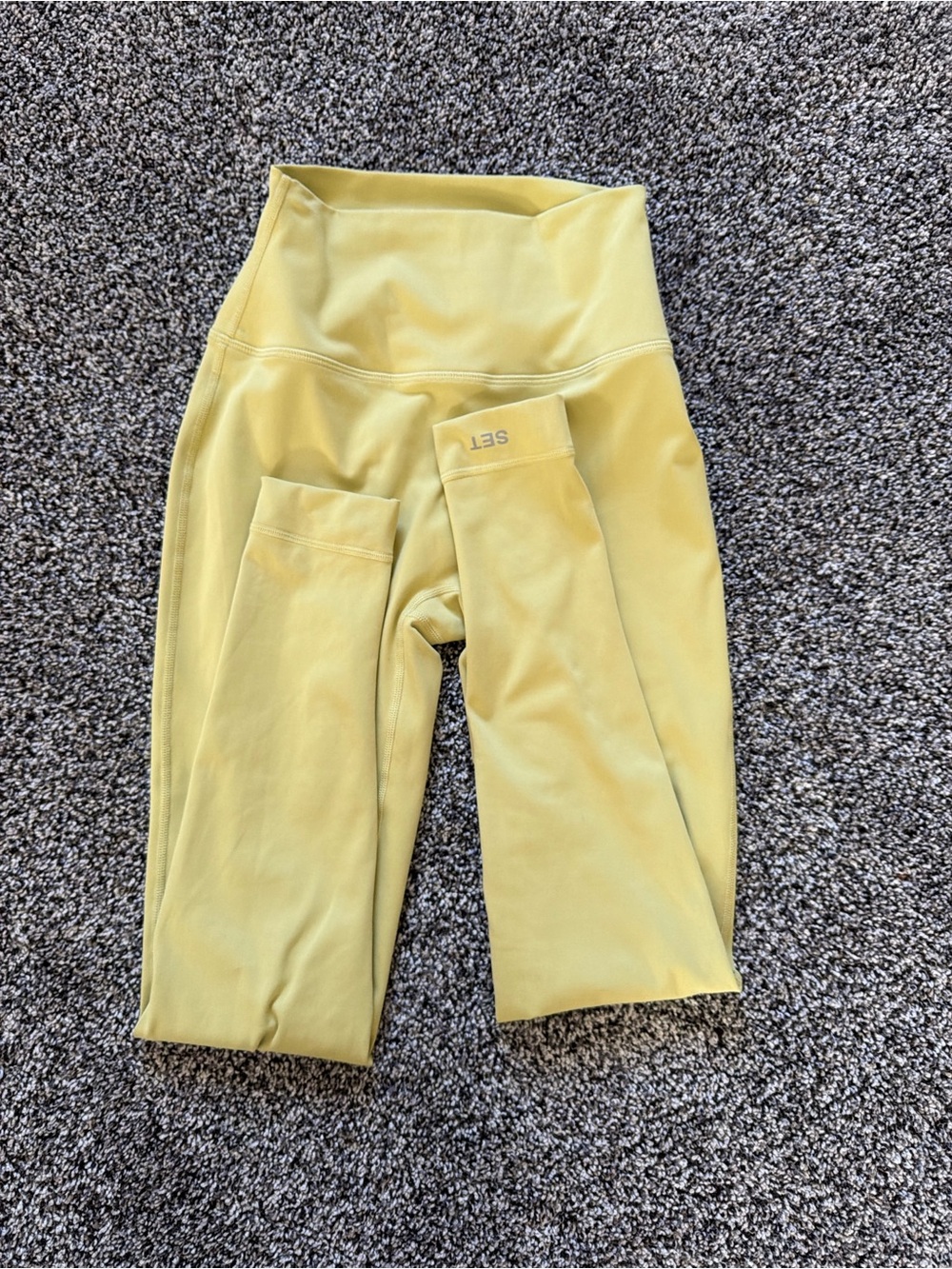 Set Active Yellow High-Waist Active Leggings